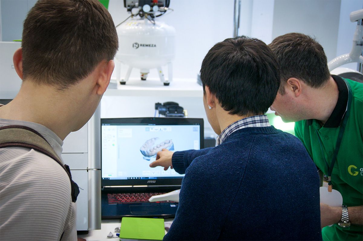 Стенд компании GREEN DENT на выставке Дентал Салон 2019_006