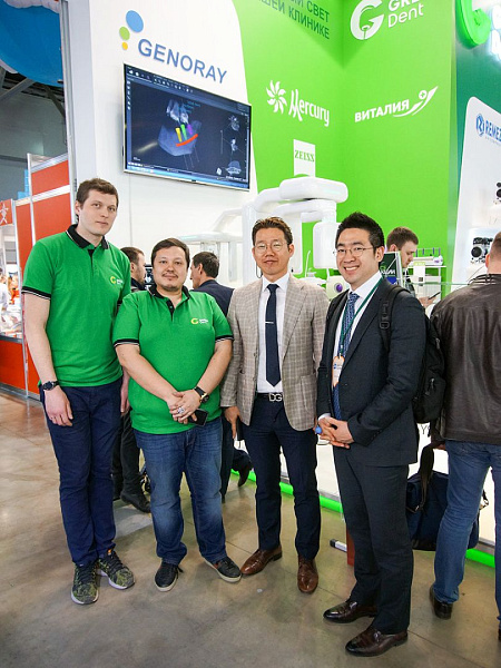 Стенд компании GREEN DENT на выставке Дентал Салон 2019_024.jpg
